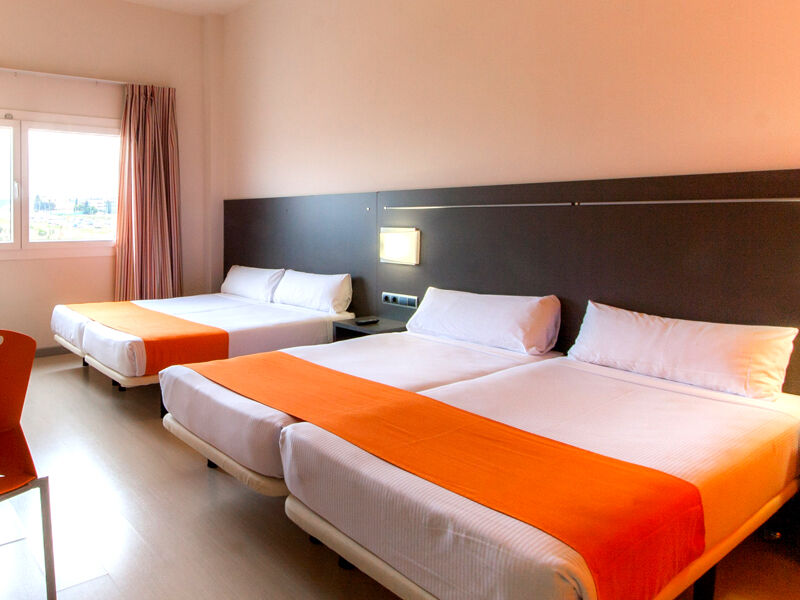 บีแอนด์บี โฮเต็ล มาดริด เฆตาเฟ Hotel เกตาเฟ ภายนอก รูปภาพ